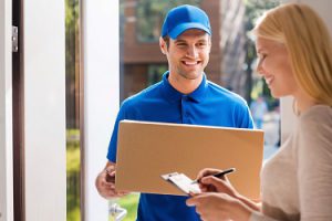 package_delivery.jpg.pagespeed.ce_.wfdqocfedf Pick and Pack warehouse Services